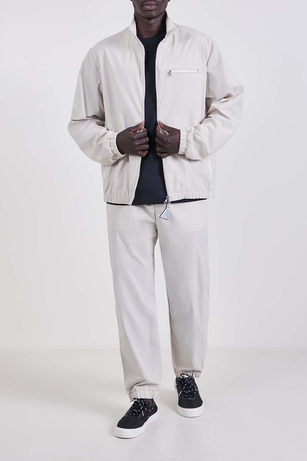 מכנסיים ארוכים